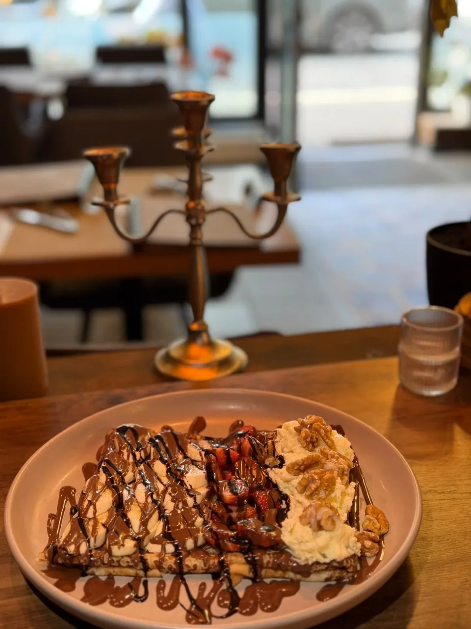 Crêpe mit Schokolade und Banane